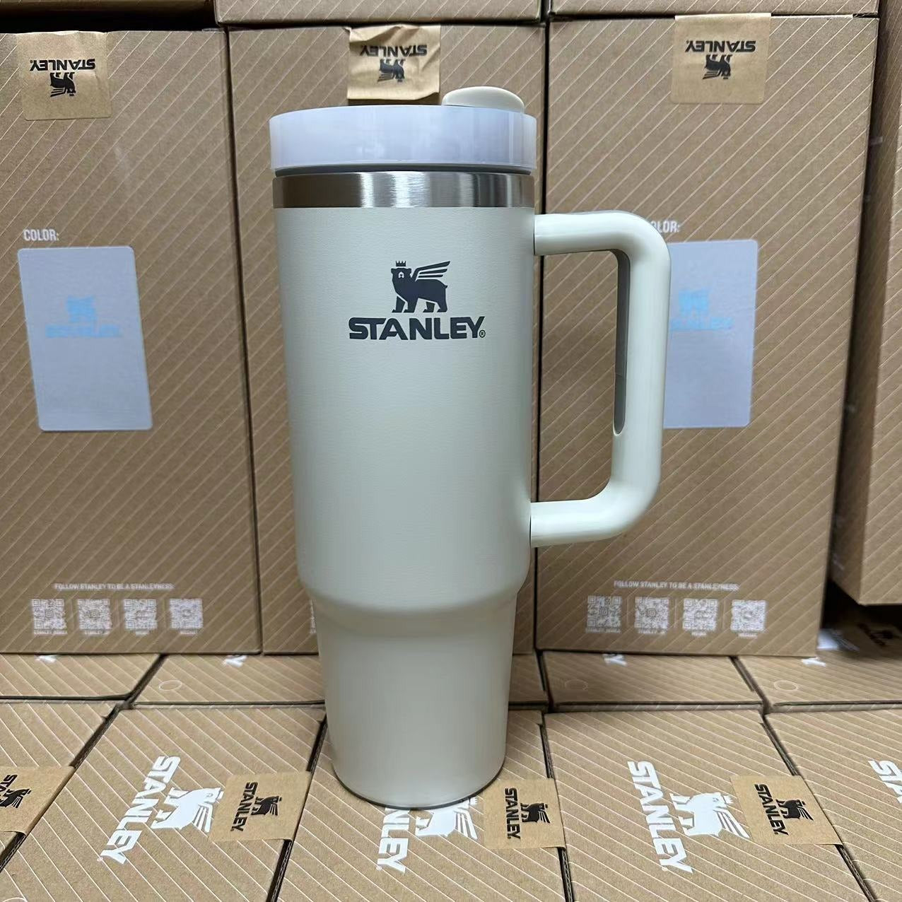 Stanley Tumbler with Handle Straw Lid Stainless Steel 30oz  Vacuum Insulated Car Mug Double Wall Thermal Iced Travel Cup